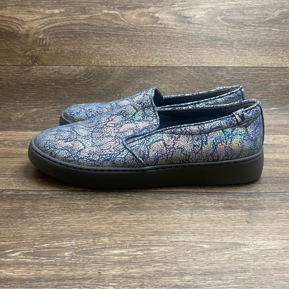 Vionic Pro Avery Metallic Blue Slip On Sneakers Slip Resistant Women’s Size 7